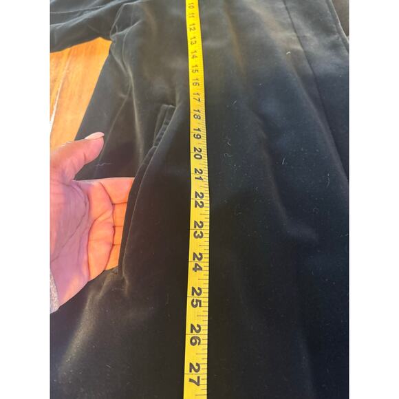 Vintage Black Velvet Long Belted Coat Size M Union Made in USA Cameo Button 70s - Picture 9 of 9